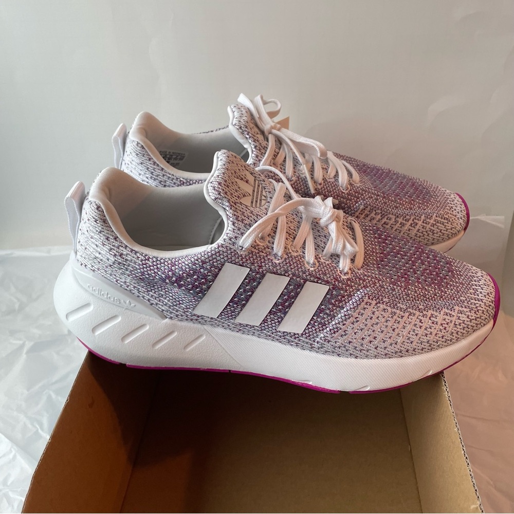 Adidas Originals Swift Run 22 Shoes - Picture 12 of 14